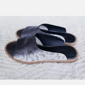 Vince Size 6 Lynnis Gray Leather Snakeskin Sandal